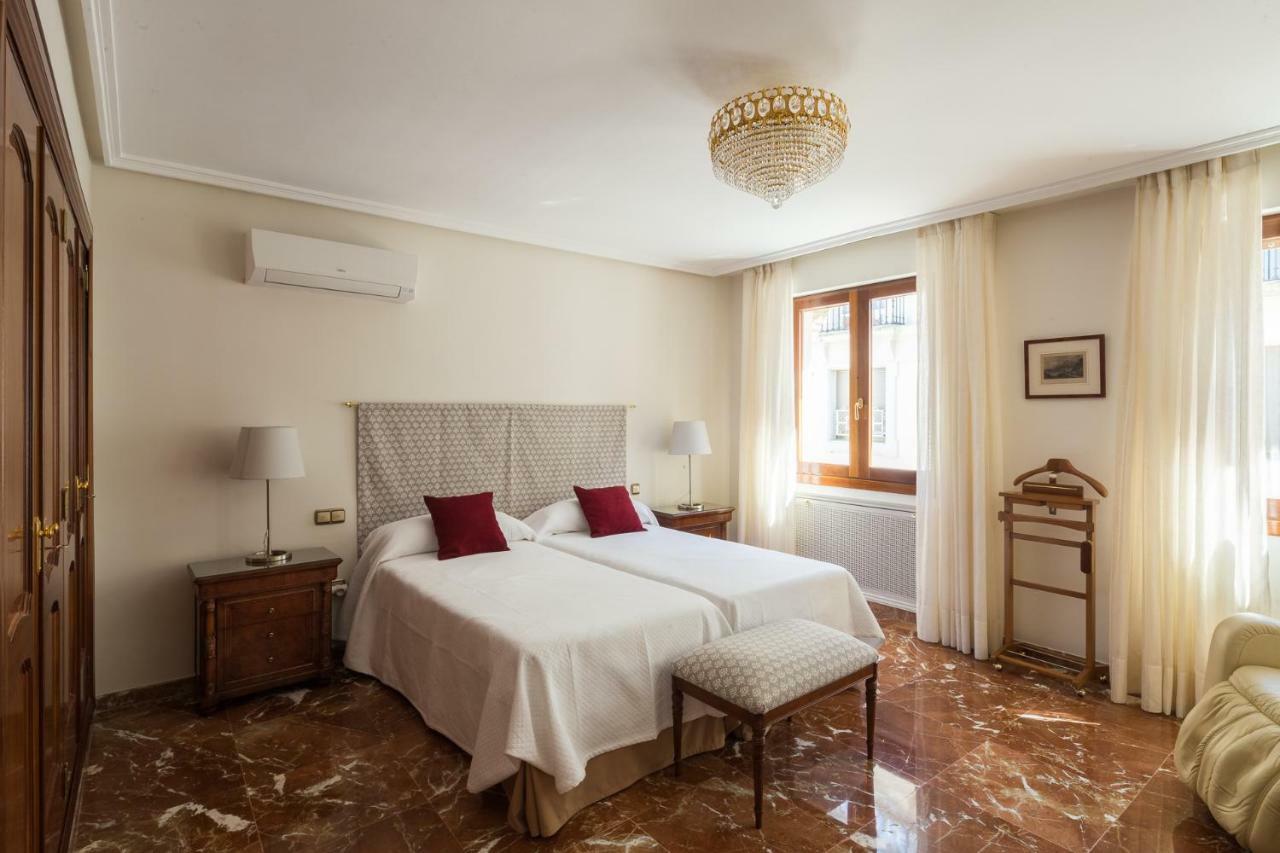 Catedral Cabildo Apartment Seville Ngoại thất bức ảnh