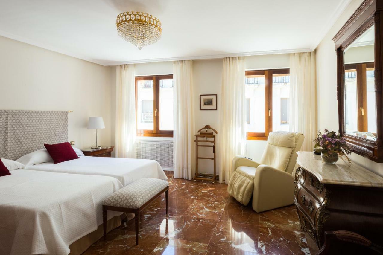 Catedral Cabildo Apartment Seville Ngoại thất bức ảnh
