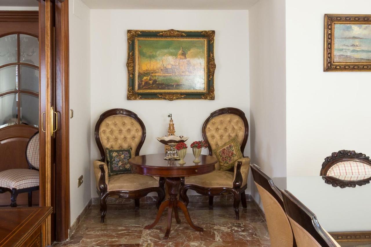 Catedral Cabildo Apartment Seville Ngoại thất bức ảnh