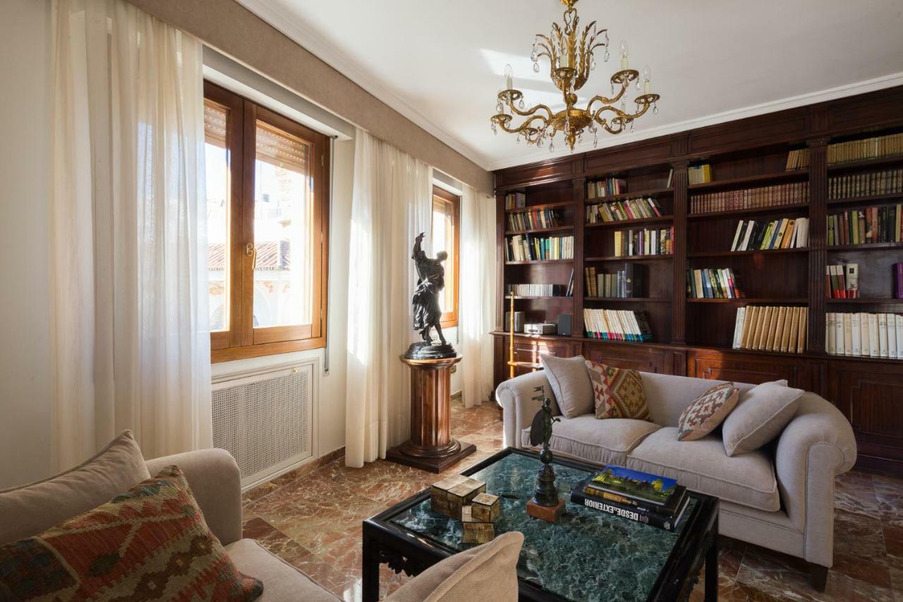 Catedral Cabildo Apartment Seville Ngoại thất bức ảnh