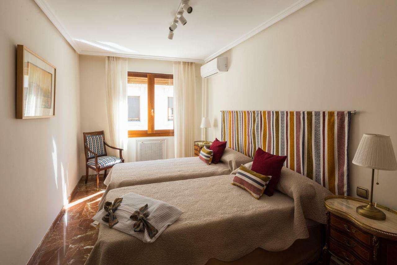 Catedral Cabildo Apartment Seville Ngoại thất bức ảnh